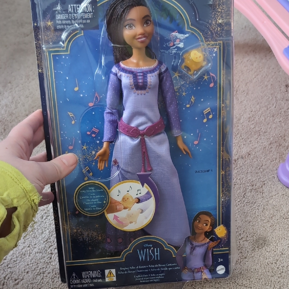 Disney Wish Asha in Purple Dress New In Box